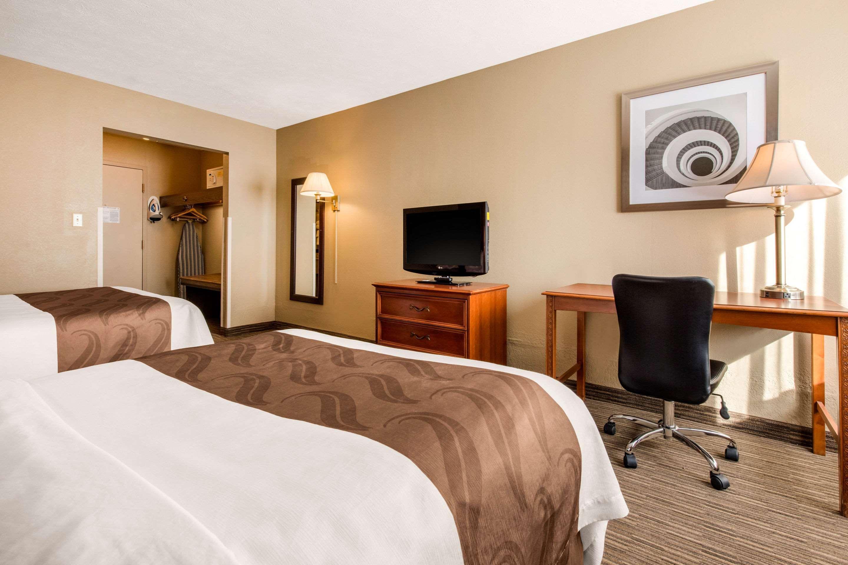 Quality Inn & Suites Нью-Касл Экстерьер фото