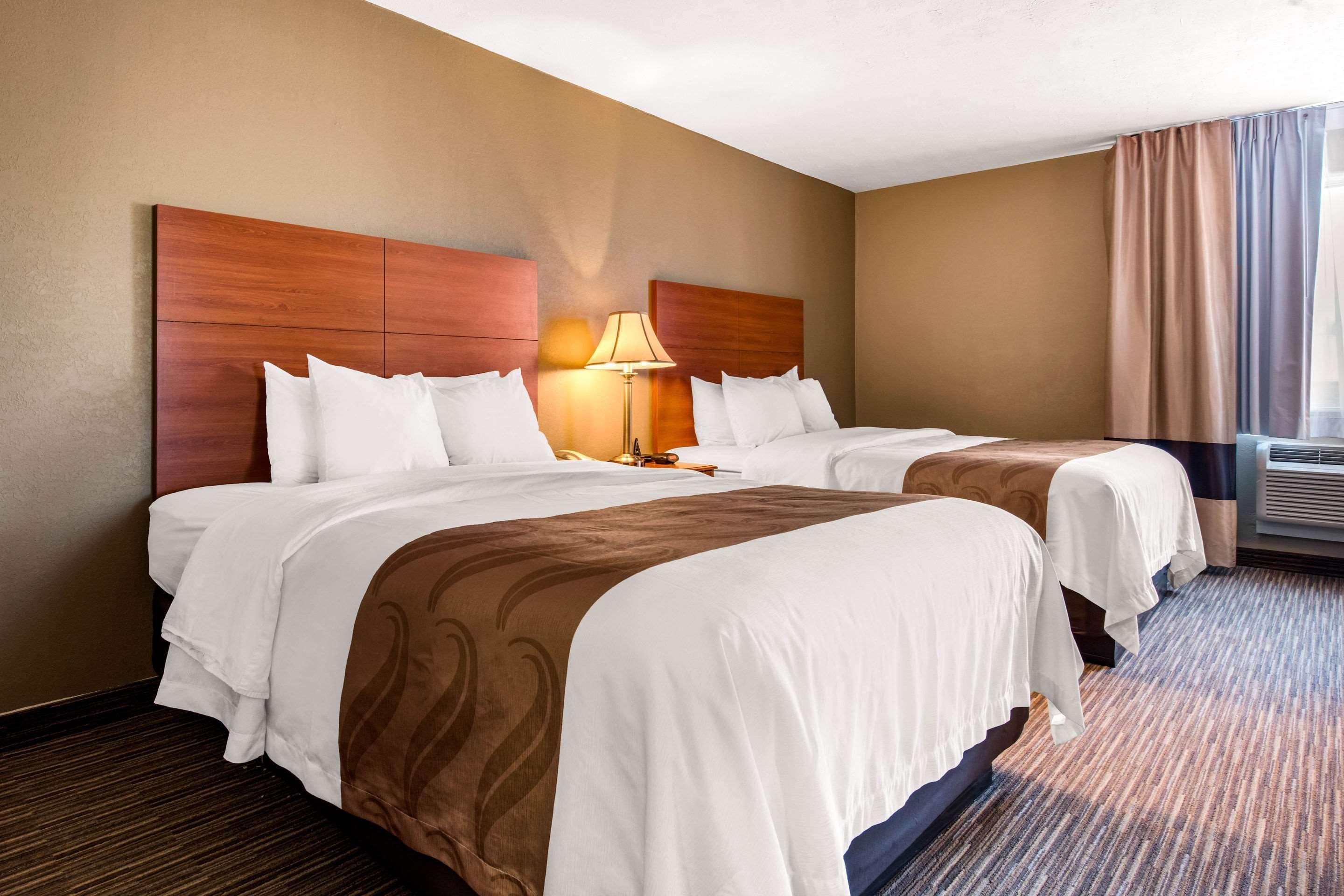 Quality Inn & Suites Нью-Касл Экстерьер фото