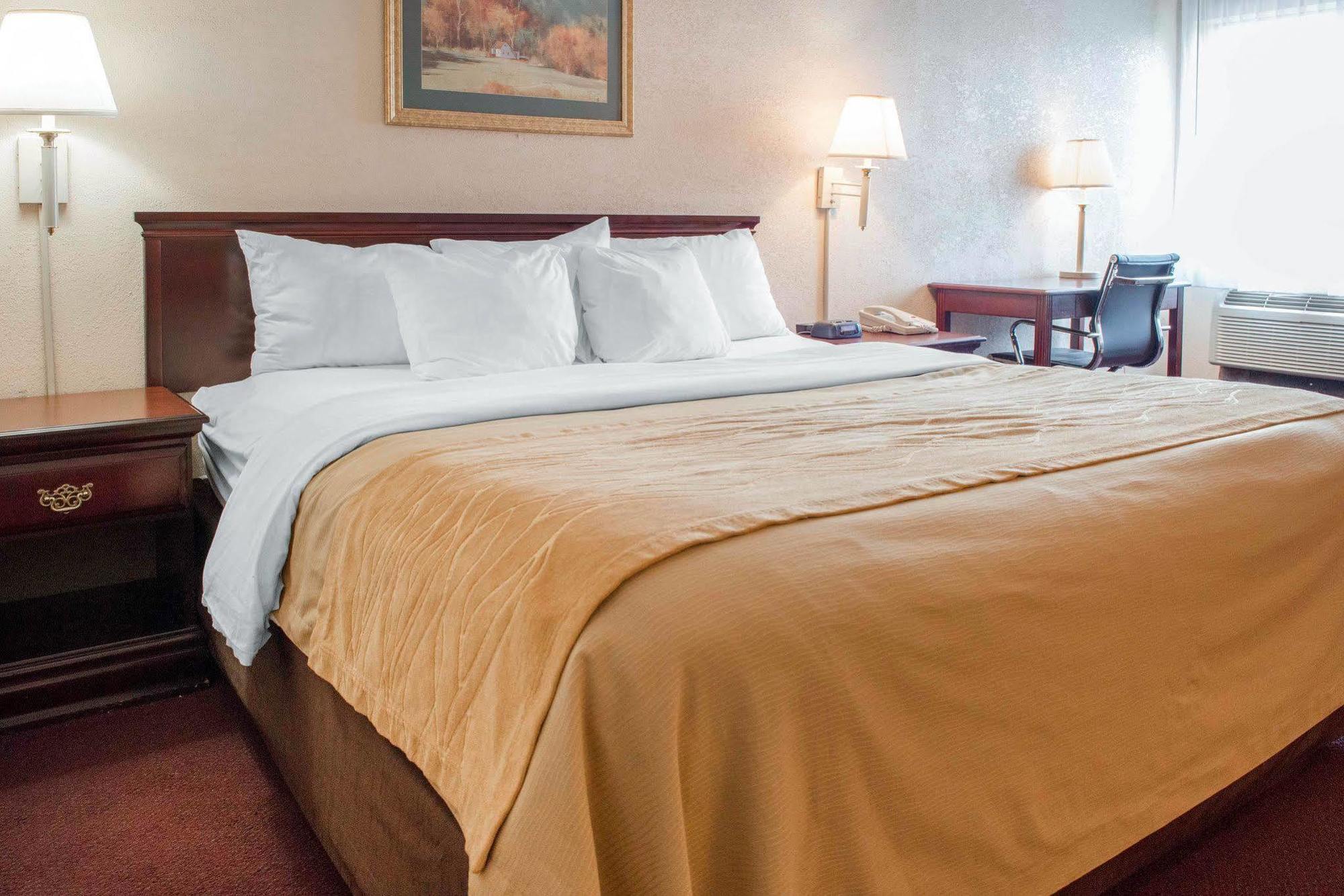 Quality Inn & Suites Нью-Касл Экстерьер фото