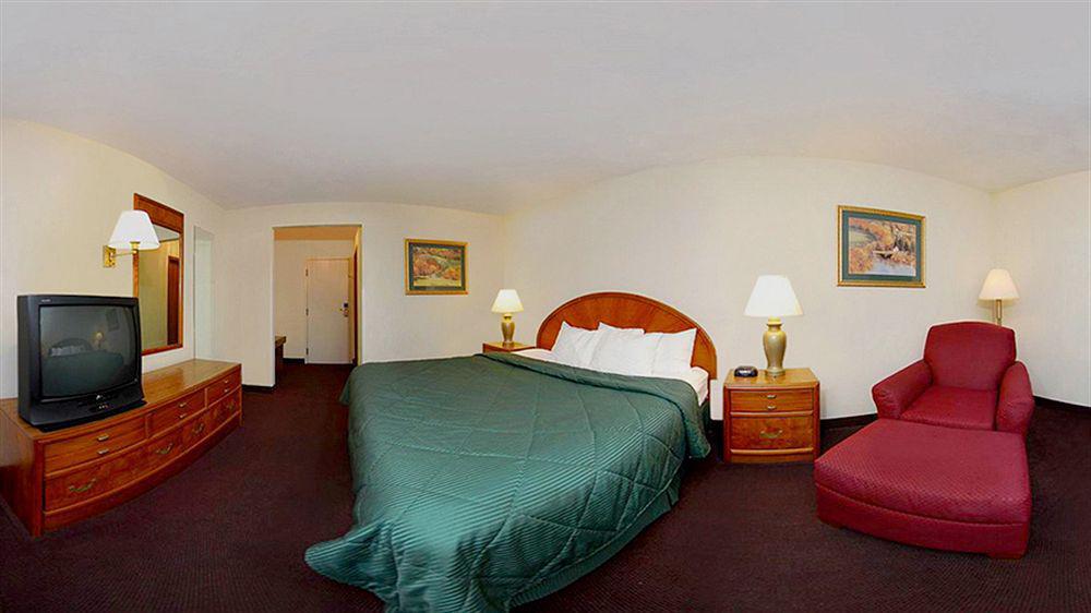 Quality Inn & Suites Нью-Касл Экстерьер фото